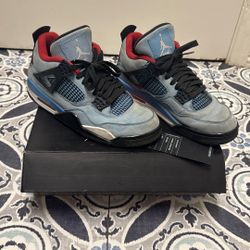 Travis Scott Jordan 4
