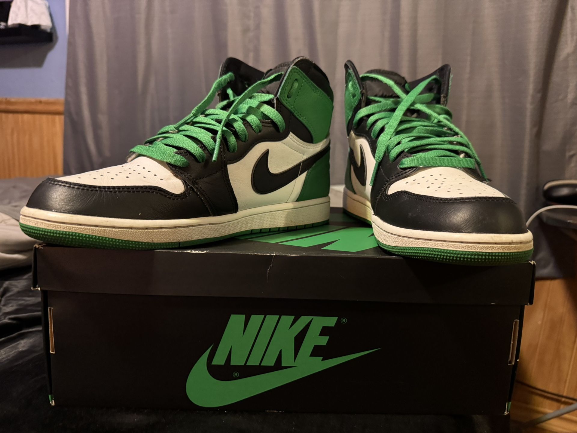 JORDAN 15 LUCKY GREEN (rare) Size 10