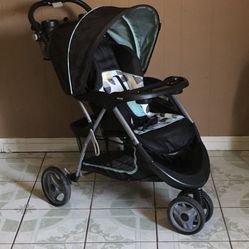 LIKE NEW BABY TREND JOGGING STROLLER!!!