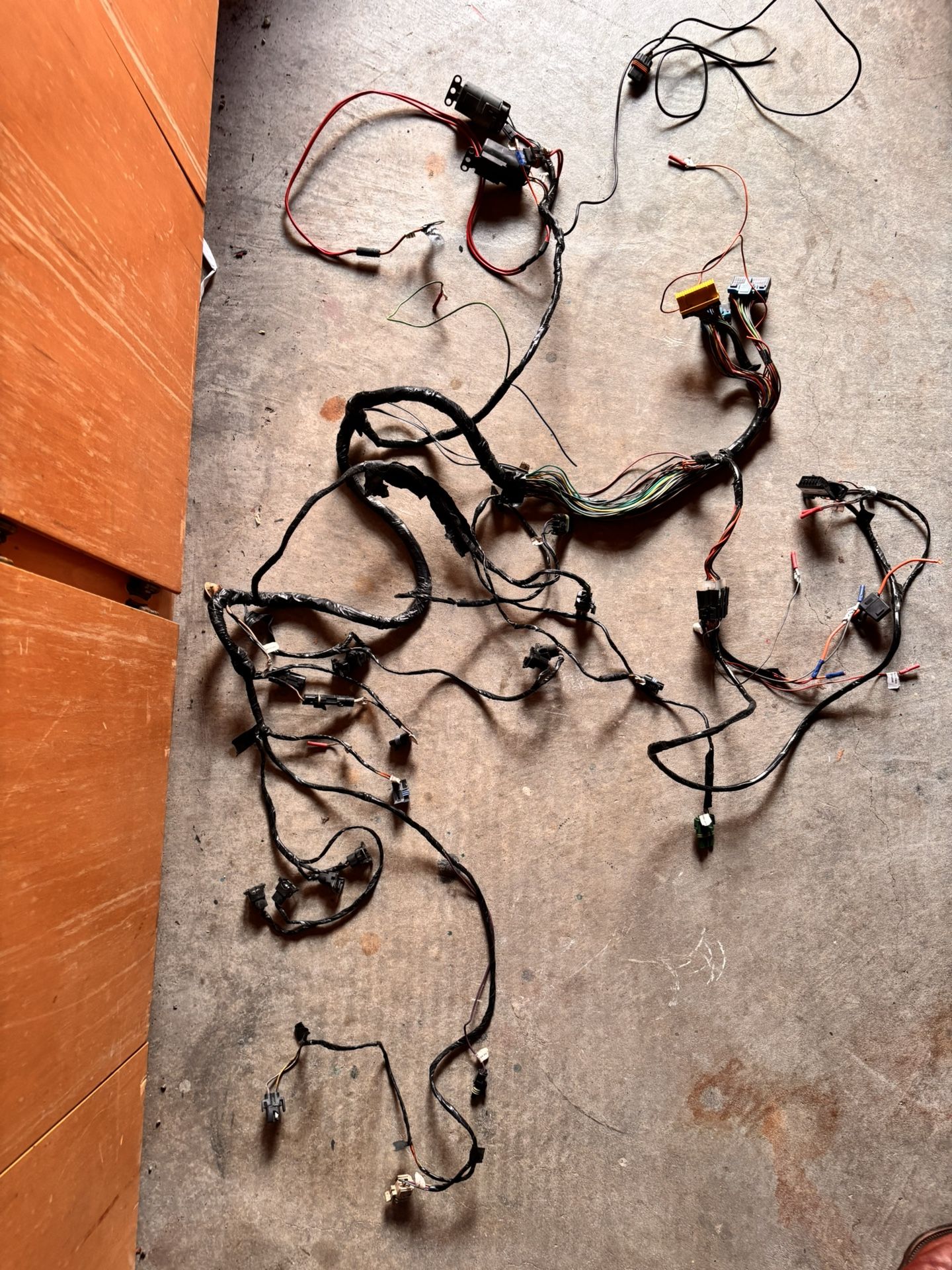 90 to 92 F Body Wiring Harness
