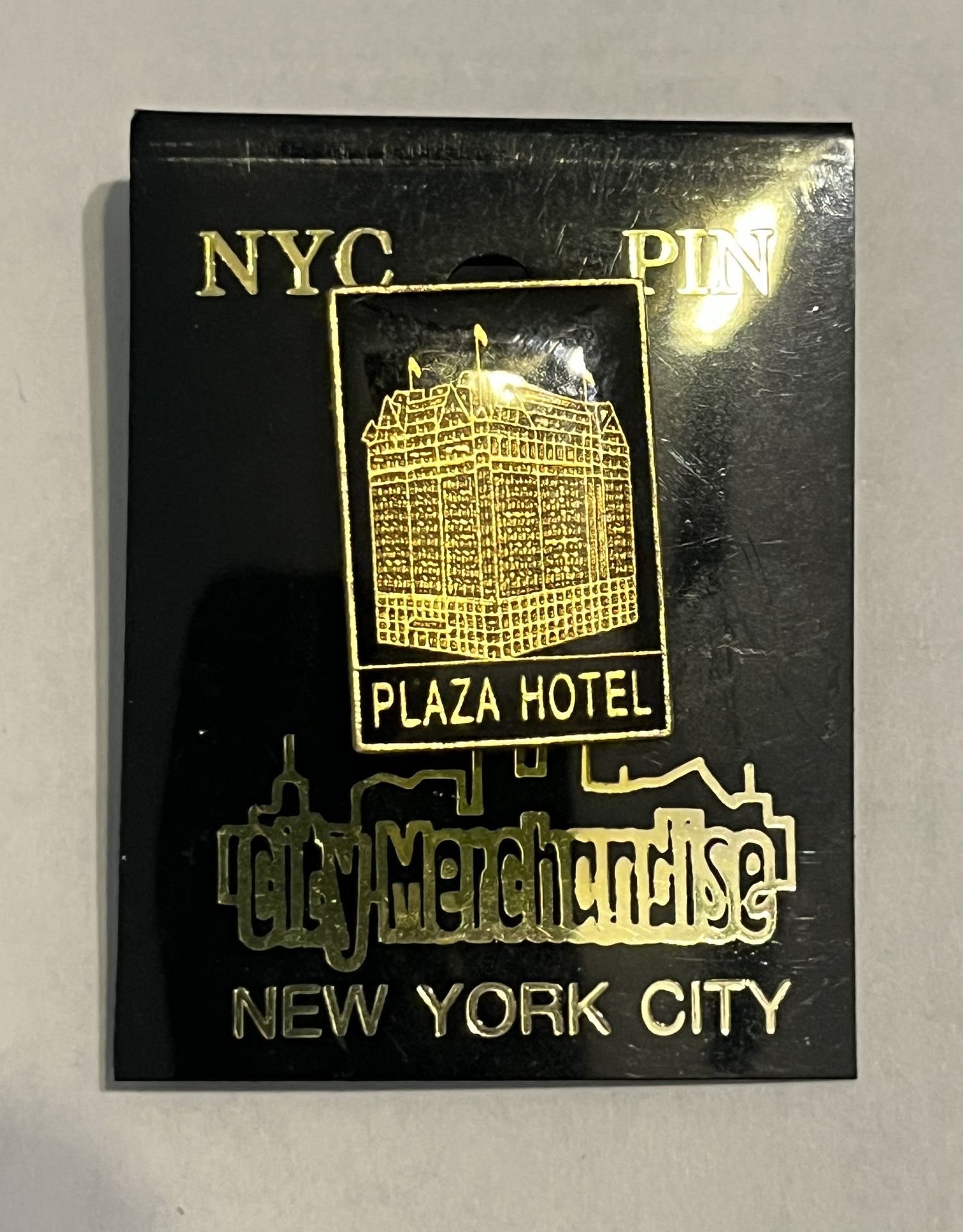 Brand new Vintage Plaza Hotel - New York City Tourist Souvenir Collector Pin