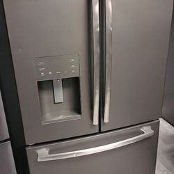GE FRIDGE/FREEZER