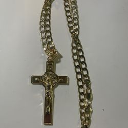 Cuban chain man or woman with cross pendant 14 K gold plated