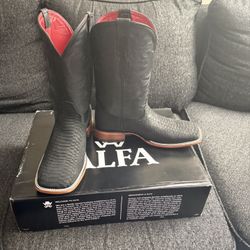 Matte Black Python – Square Toe Boots 