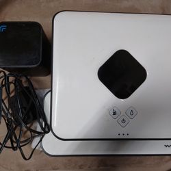 Mint 4200 Floor Cleaner - With Charger And Navigation Cube