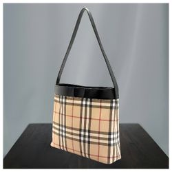 Authentic Burberry Handbag in the classic Nova Checkered pattern and color Shoulder Bag Handbag Purse
