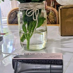 Mary Kay Eye Primer DISCONTINUED 