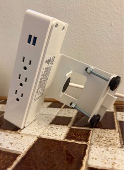 Group Dekko Desk Clamp Power Strip Outlet Hub (White) – Lot of 5 Available