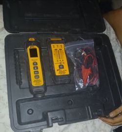 IDEAL Electrical 61-948 SureTrace Plus Circuit Tracer Kit, 0-600VAC/DC