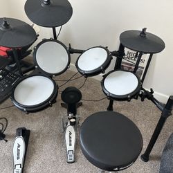 Alesia Nitro Max Electronic Drum Set