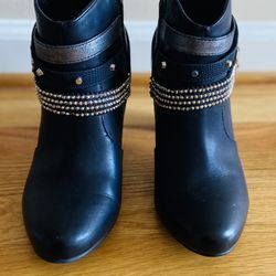 Size 8,med Black Boots, Jennifer Lopez