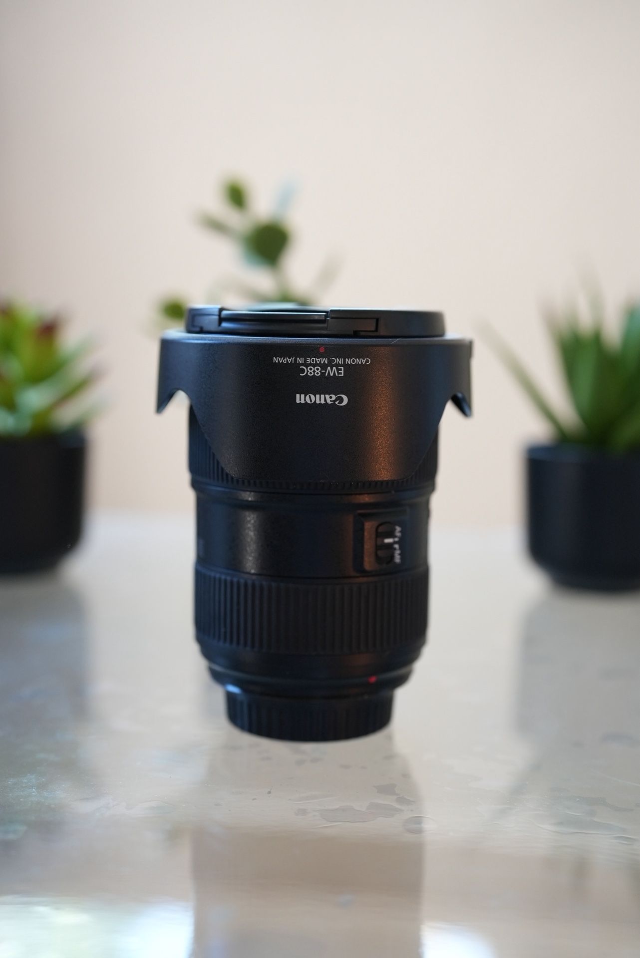 Canon EF 24-70mm f/2.8L II USM Standard Zoom Lens Black