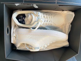 Women’s G/FORE golf shoes