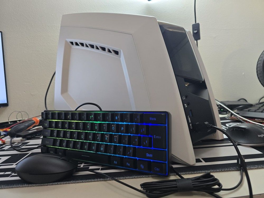 Gaming pc computer desktop intel i7, gtx 1650, 16 gb ram, ssd, hdd, wifi bundle