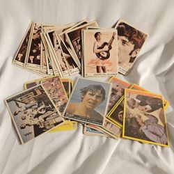 38 MONKEES TRADING CARDS (1966/1967)