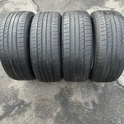 Set. Tires. 235. 55. 17. Nexen