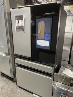 New Bespoke Family Hub 4 Door Fridge 