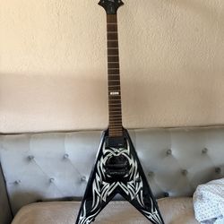 B.C. Rich Kerry King signature Flying V