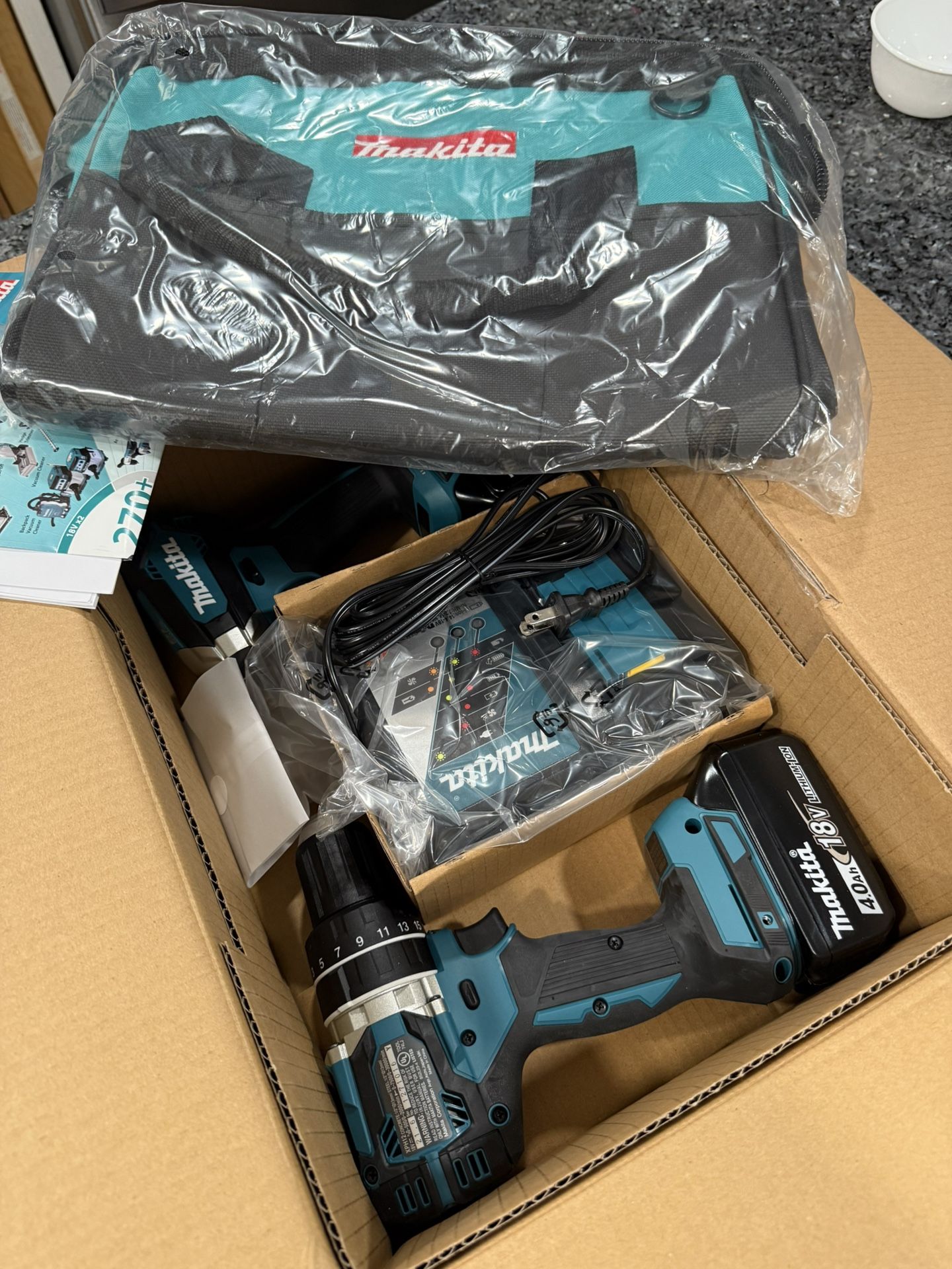 Makita Tool Set of Drill And Impact 18v