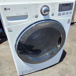 LG Front Loading Washer With Turbo Wash And Steam 