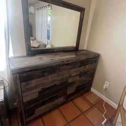 Vanity dresser with mirror
