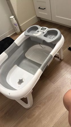 Baby bathtub