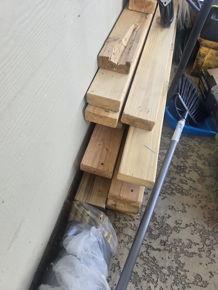 10 2x4x8 Y 2 Hojas De De Drywall