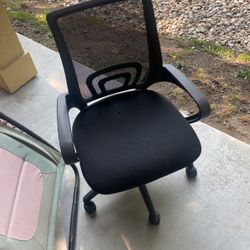 Deal Chair 