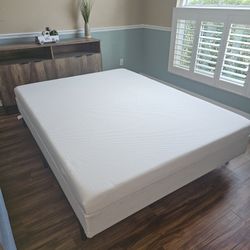Queen Bed
