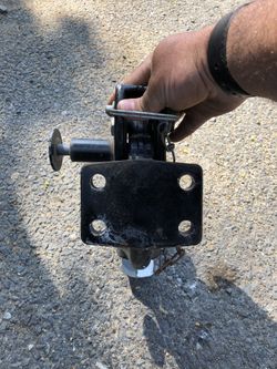 bolt on Buyers pintle hitch