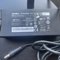 Genuine Resmed 90W AC Power Adapter IP22-Model 370001-24V 3.75A-OEM-CPAP BIPAP