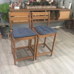 Coffe Table Chairs I Have 4 
