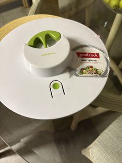 Salad Spinner New