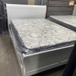 Full Bed With Mattress 