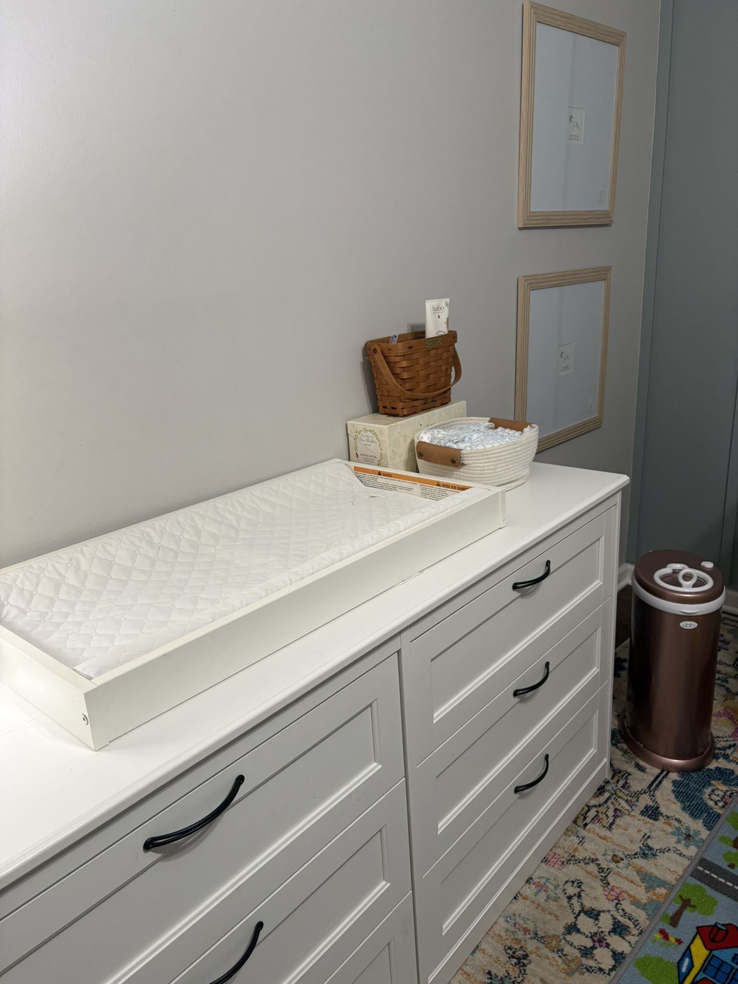 Changing Pad Tray