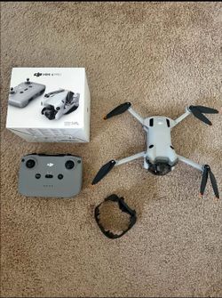 DJI Mini 4 Pro Drone