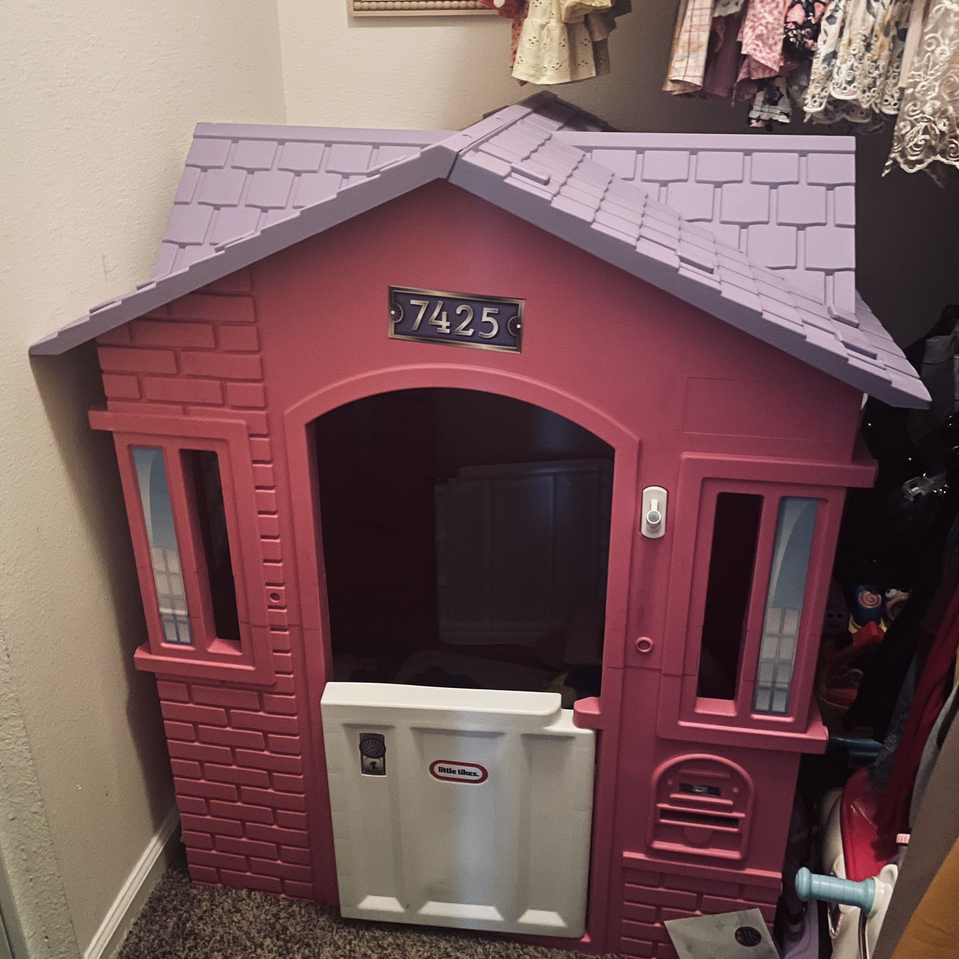 Toddlers Play House