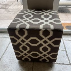 Pouf/Chair