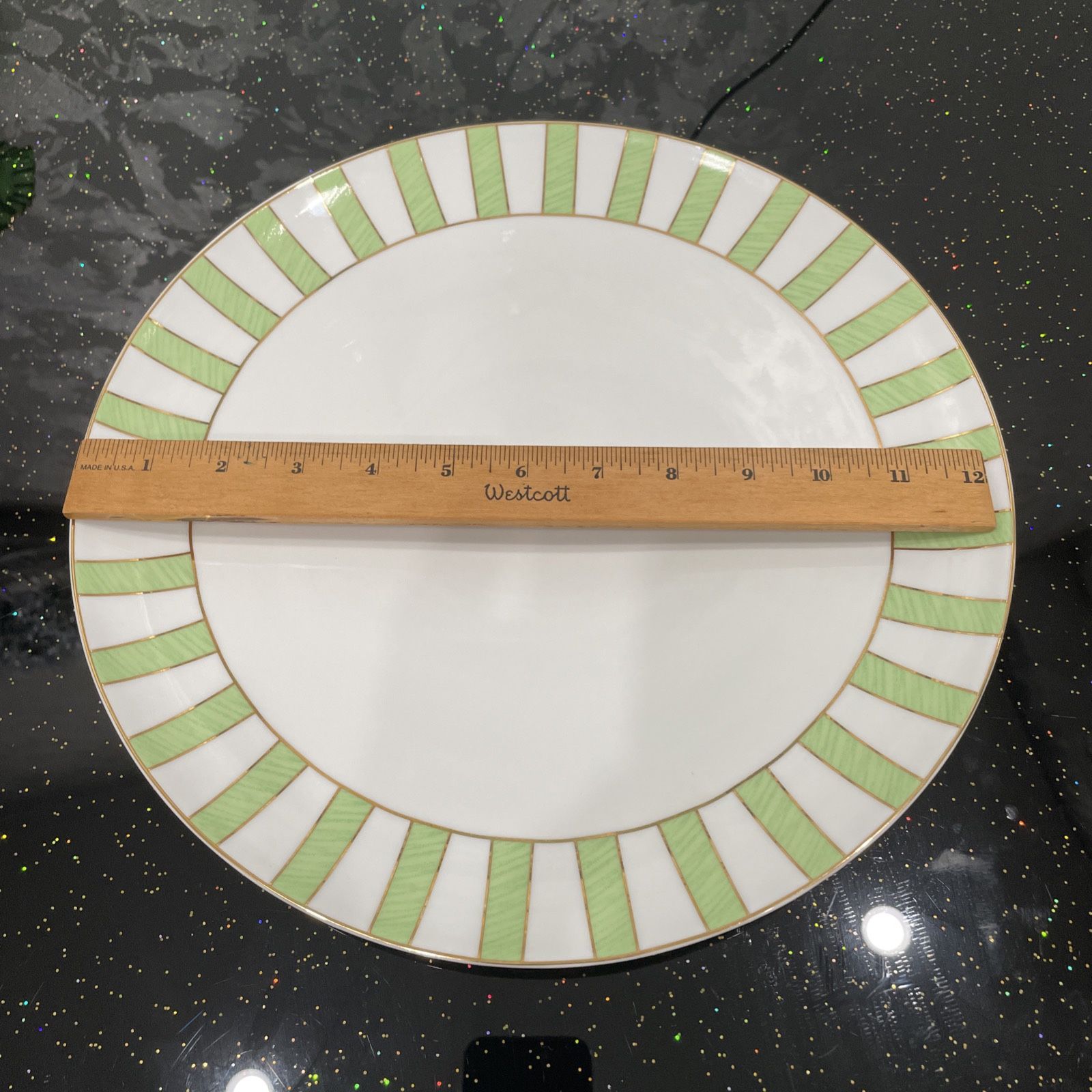 Round Platter 12 “ Amadeus Green by RICHARD GINORI 1735 Crafted In