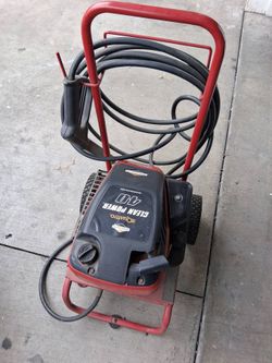 Briggs And Stratton Pressure Washer (Needs To Be  Repaired)