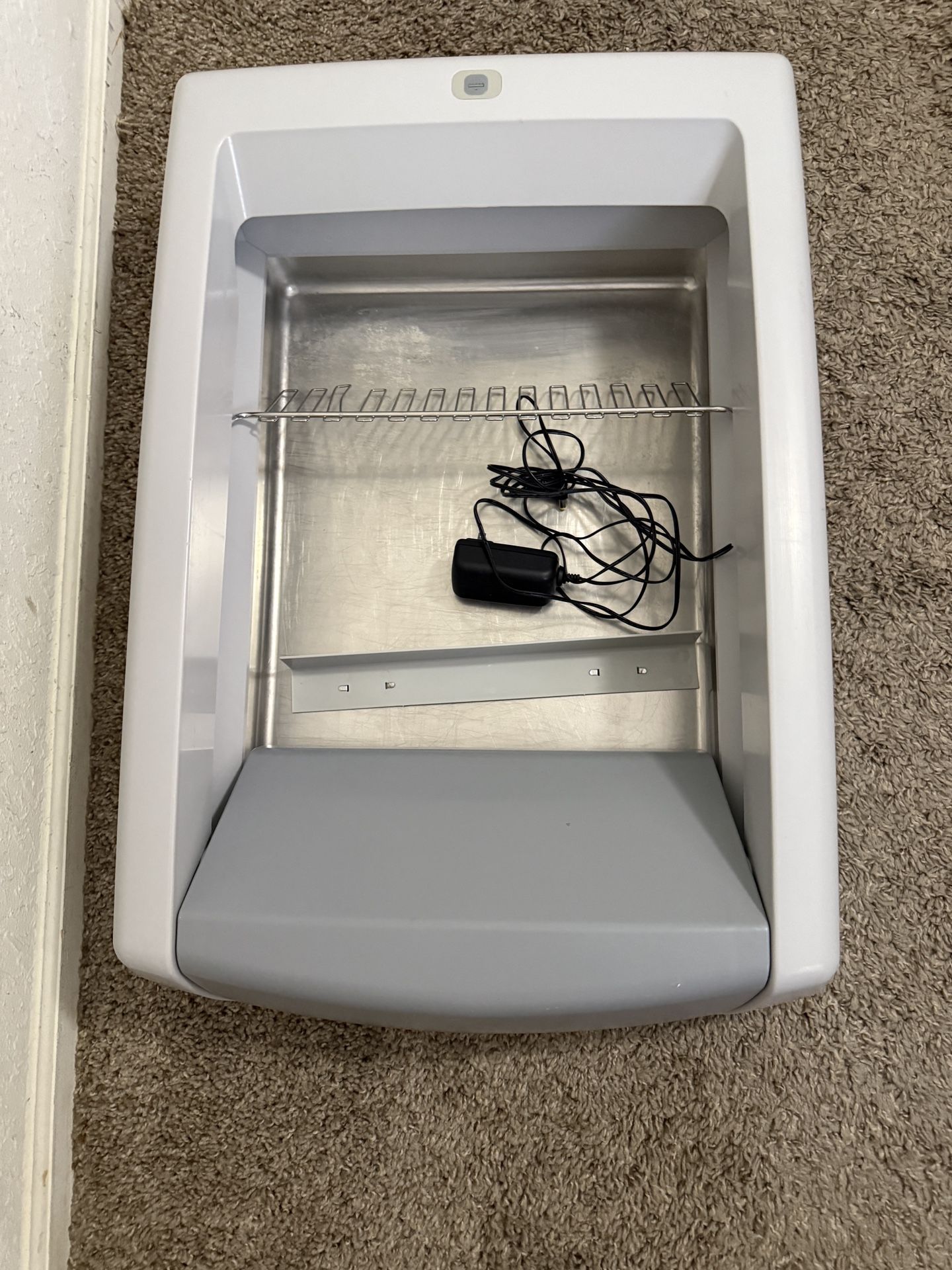 Automatic Cat Litter Box
