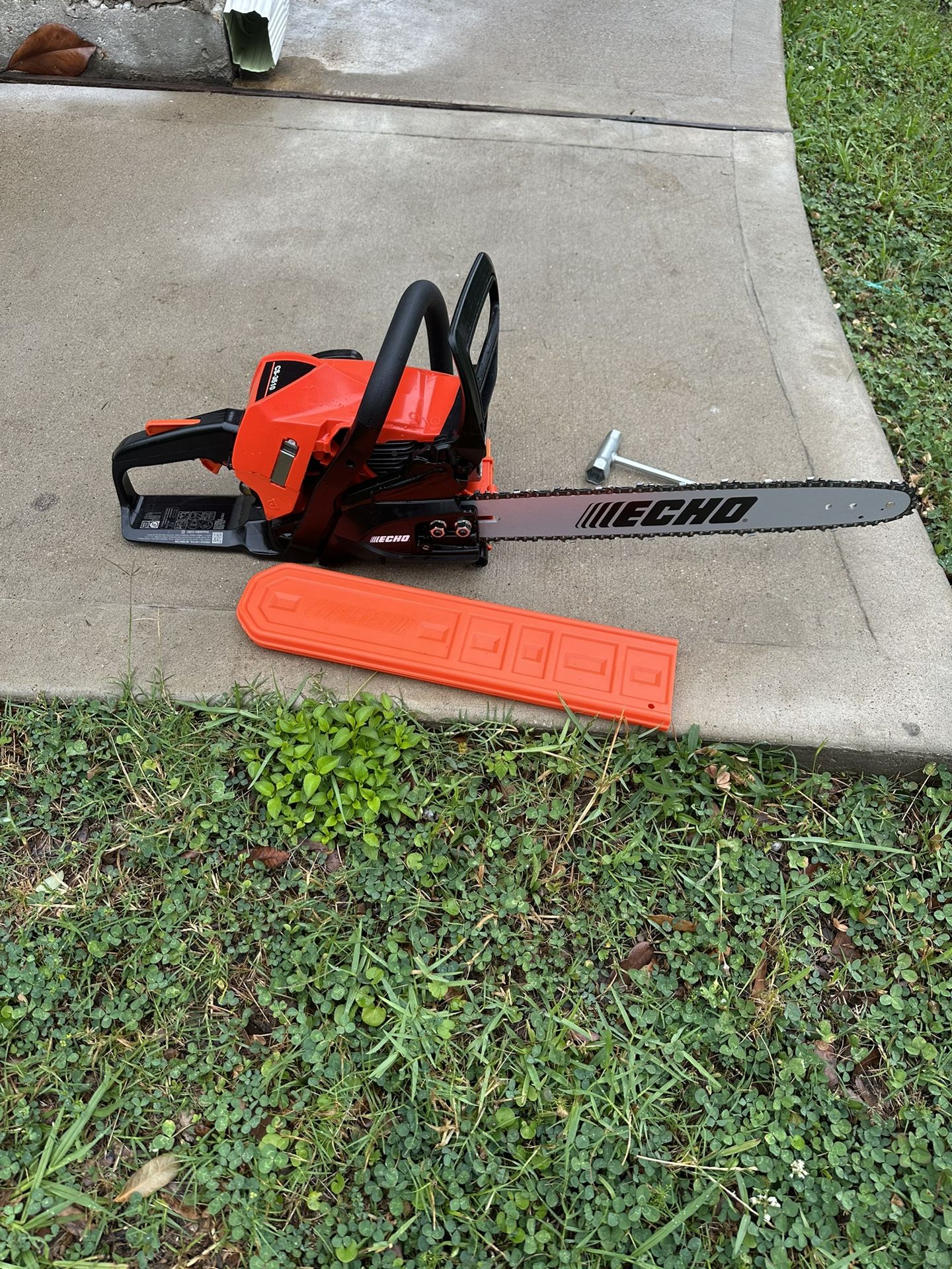 ECHO CS-3510 Chainsaw 16” Used Once Working Good Usado Una Vez Trabajado Muy Bien $180 Firm Price