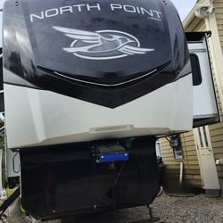 Jayco North point 377RLBH Fifth Wheel 