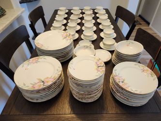 Noritake Azelea 12 place setting with MANY unique extras