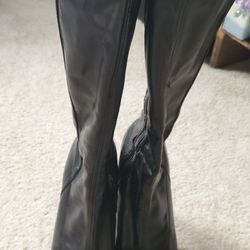 Boots 8.5 👢 Used