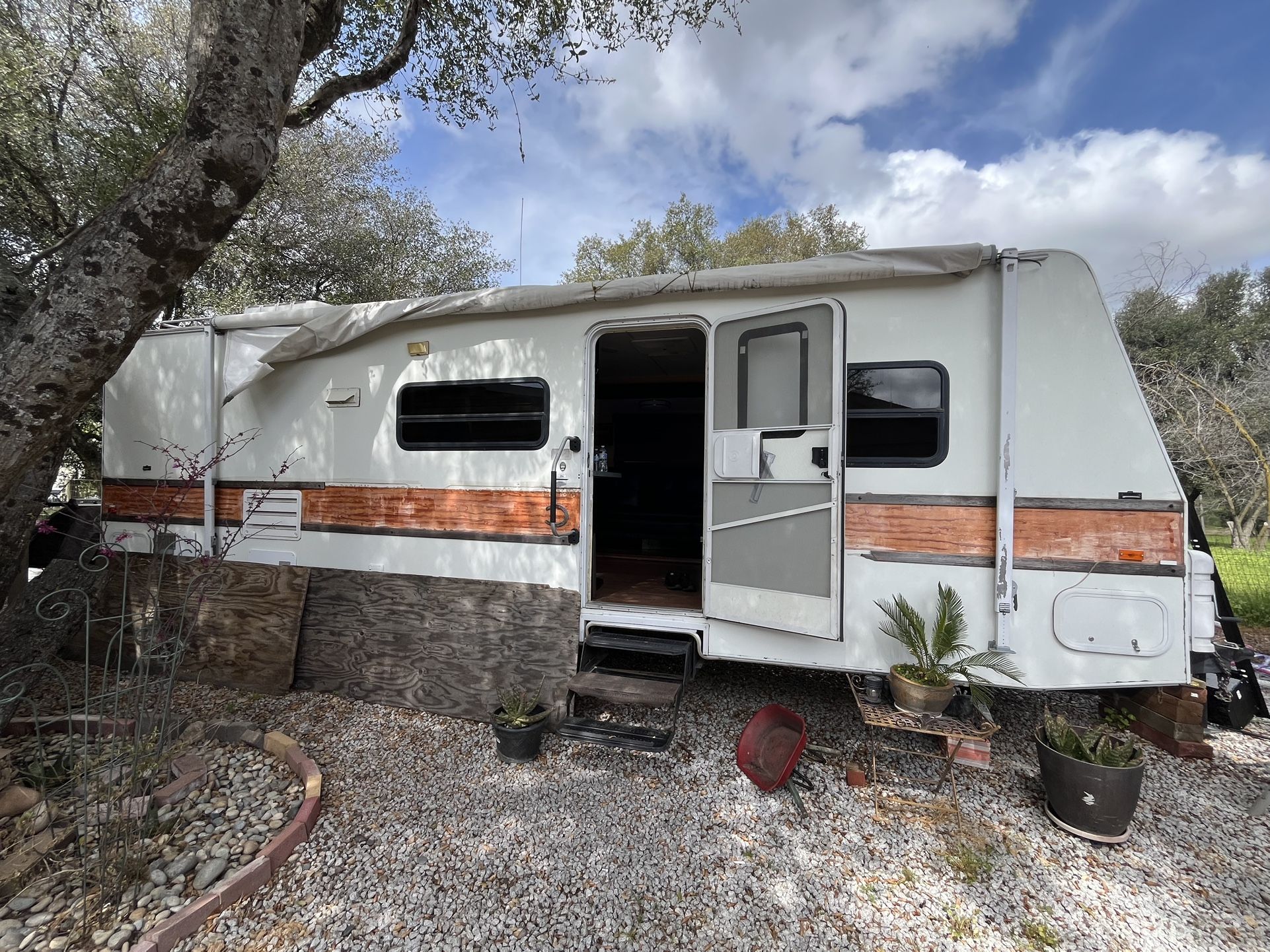 Fleew CCH 1998 RV trailer