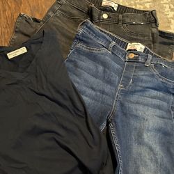 Abercrombie kids 2 jeans and a shirt