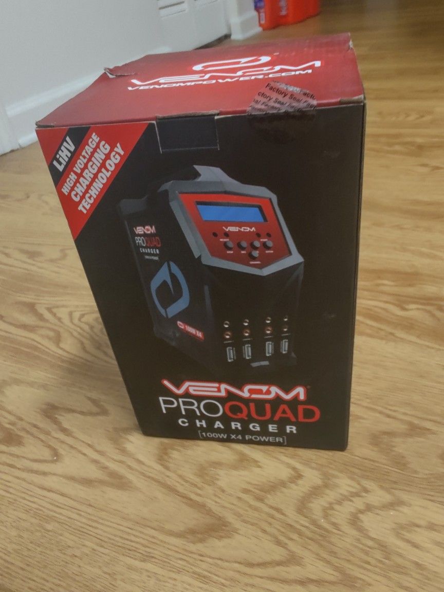 Venom ProQuad Charger