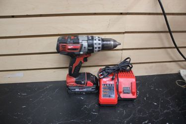 Milwaukee 2602-20 M18 Cordless 1/2" Hammer Drill/Driver W/ Battery & Charger