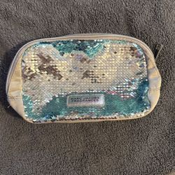Marc Jacobs make up bag